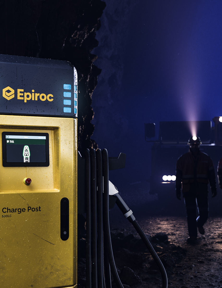 case-vertical-chargers-walking